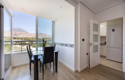 Resale - Apartment / flat - Benidorm - Via Parque