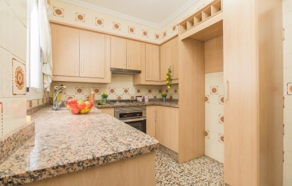 Resale - Apartment / flat - Elche - Plaza Madrid