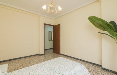 Resale - Apartment / flat - Elche - Plaza Madrid
