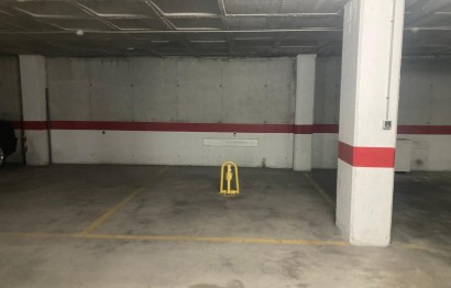 Resale - Parking - Santa Pola - Club nautico