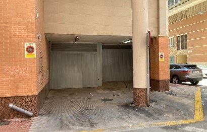 Resale - Parking - Santa Pola - Club nautico
