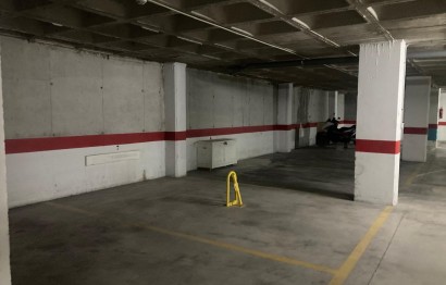 Resale - Parking - Santa Pola - Club nautico