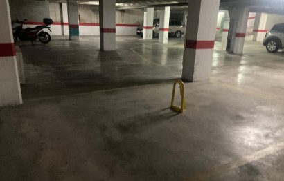 Resale - Parking - Santa Pola - Club nautico
