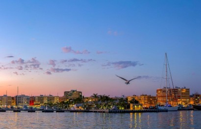 Resale - Parking - Santa Pola - Club nautico