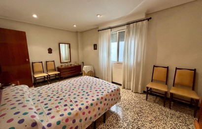 Reventa - Apartment - Elche - Plaza Obispo Siuri