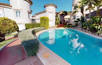 Revente - Maison de ville - l'Alfas del Pi - Albir