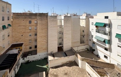 Reventa - Apartamento / piso - Elche - Altabix