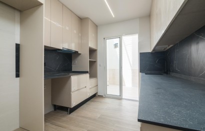 Revente - Triplex - Elche - Raval - Puertas Coloradas