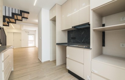 Revente - Triplex - Elche - Raval - Puertas Coloradas