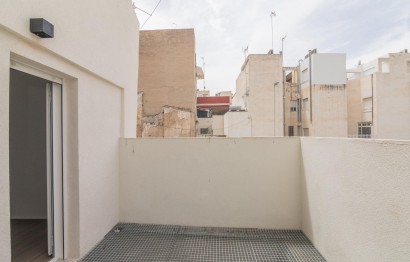 Revente - Triplex - Elche - Raval - Puertas Coloradas