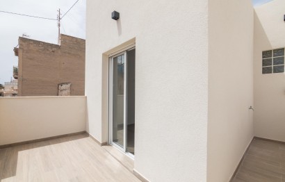 Revente - Triplex - Elche - Raval - Puertas Coloradas