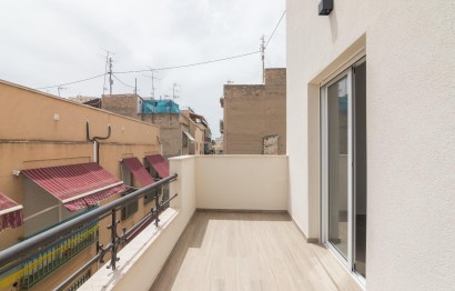 Revente - Triplex - Elche - Raval - Puertas Coloradas