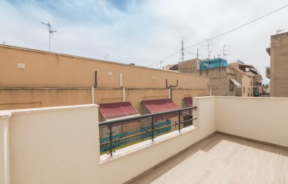 Revente - Triplex - Elche - Raval - Puertas Coloradas