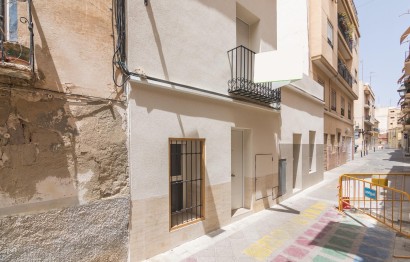 Revente - Triplex - Elche - Raval - Puertas Coloradas