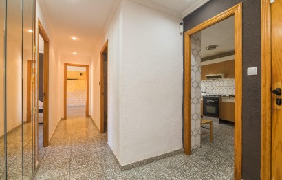 Revente - Appartement - Elche - San Crispín