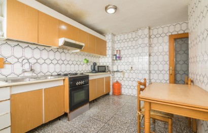 Revente - Appartement - Elche - San Crispín