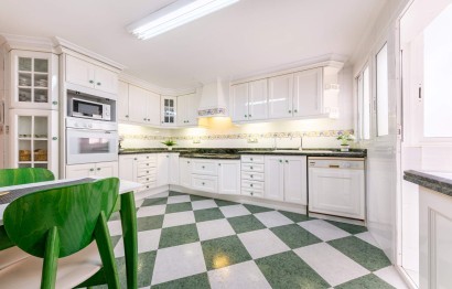 Resale - Apartment / flat - Alicante - Centro