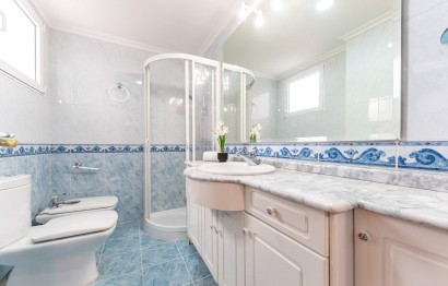 Resale - Apartment / flat - Alicante - Centro