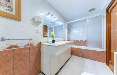Resale - Apartment / flat - Alicante - Centro