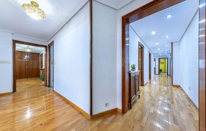 Resale - Apartment / flat - Alicante - Centro
