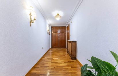Resale - Apartment / flat - Alicante - Centro