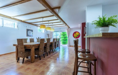 Reventa - Villa - Petrer - Comunidad valenciana