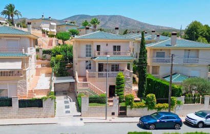 Reventa - Villa - Petrer - Comunidad valenciana