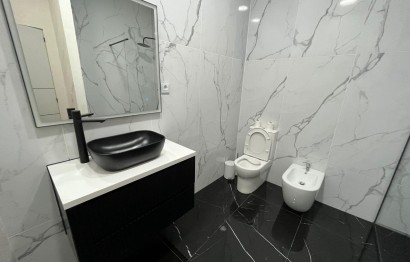 Resale - Apartment - Alicante - Altozano