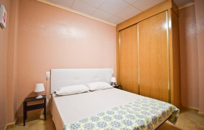 Resale - Apartment / flat - Santa Pola - Playa Levante