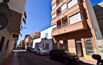 Resale - Apartment / flat - Santa Pola - Playa Levante
