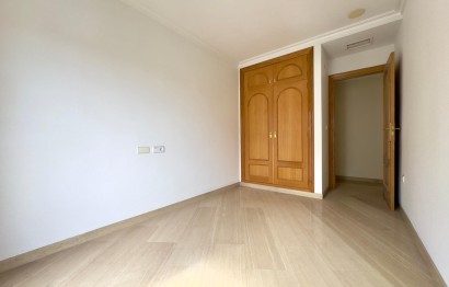 Reventa - Apartment - Elche - Centro