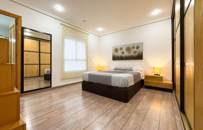 Reventa - Apartamento / piso - Elche - Zona Deportiva-Nuevo Altabix