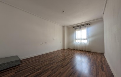 Resale - Apartment - Elche - Center