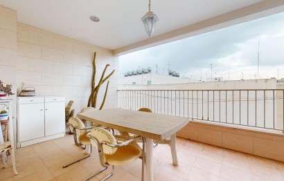 Reventa - Apartamento / piso - Elche - Centro