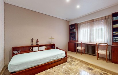 Reventa - Apartamento / piso - Elche - Centro