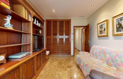 Reventa - Apartamento / piso - Elche - Centro