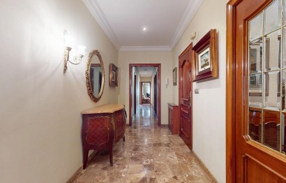 Reventa - Apartamento / piso - Elche - Centro