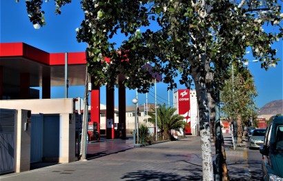 Reventa - Plot - Alicante - Babel