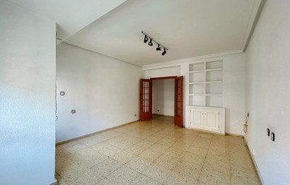 Reventa - Apartment - Elche - Reina Victoria-Miguel Hernández