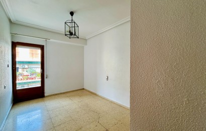 Reventa - Apartment - Elche - Reina Victoria-Miguel Hernández
