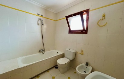 Reventa - Apartment - Elche - Reina Victoria-Miguel Hernández