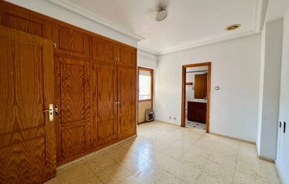 Reventa - Apartment - Elche - Reina Victoria-Miguel Hernández