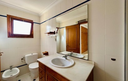 Reventa - Apartment - Elche - Reina Victoria-Miguel Hernández