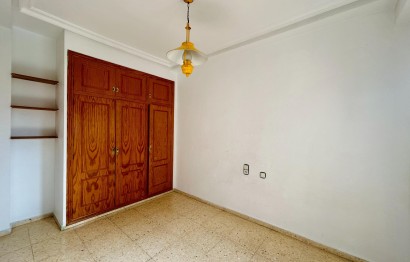 Reventa - Apartment - Elche - Reina Victoria-Miguel Hernández