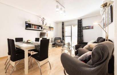 Resale - Apartment / flat - Torrevieja - Acequion