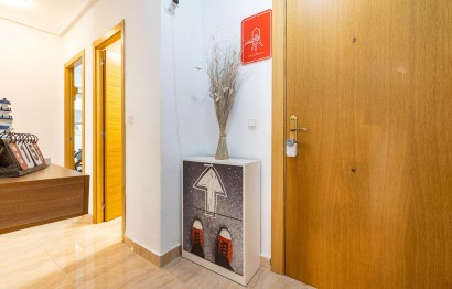 Resale - Apartment / flat - Torrevieja - Acequion