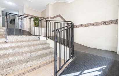 Resale - Apartment / flat - Torrevieja - Acequion