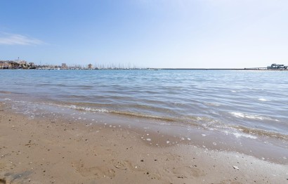 Resale - Apartment / flat - Torrevieja - Acequion