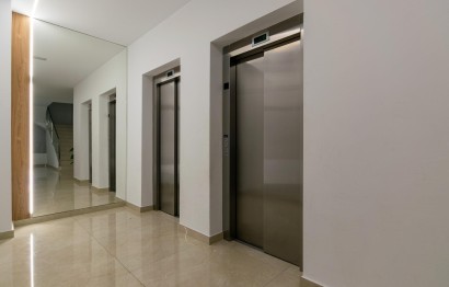 Reventa - Apartamento / piso - Elche - Corte Ingles