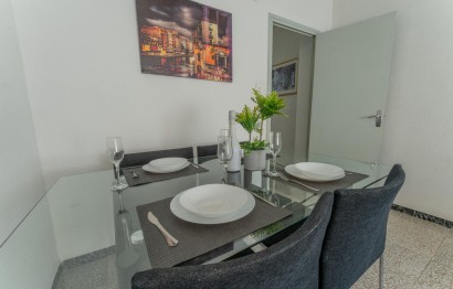 Resale - Apartment / flat - Elche - Sector V